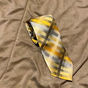 Yellow tie